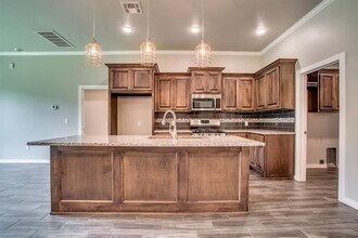 4624 Rush Spring in Enid, OK - Building Photo - Building Photo