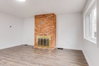 918 Excelsior St in Pittsburgh, PA - Building Photo - Building Photo