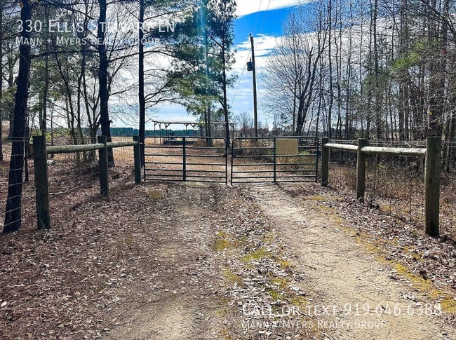 330 Ellis Stewart Ln in Cameron, NC - Building Photo - Building Photo