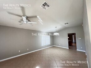 4067 SW 46th Terrace in Ocala, FL - Building Photo - Building Photo