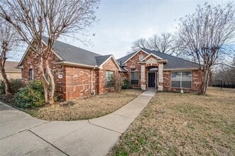 410 Brookside Dr in Lake Dallas, TX - Building Photo - Building Photo