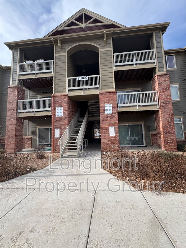 property at 804 Summer Hawk Dr