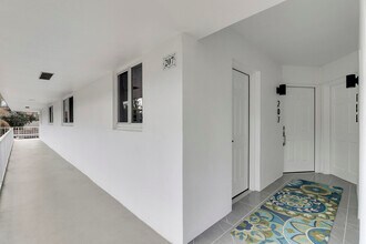 1 Garden St in Jupiter, FL - Building Photo - Building Photo