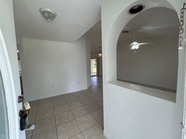 26416 Deep Creek Blvd in Punta Gorda, FL - Building Photo - Building Photo