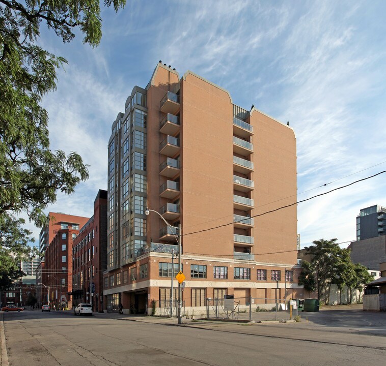 161 Frederick St in Toronto, ON - Building Photo