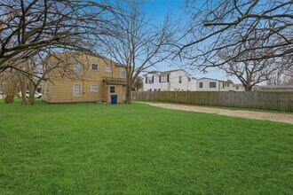 1112 1st Ave N in Texas City, TX - Building Photo - Building Photo