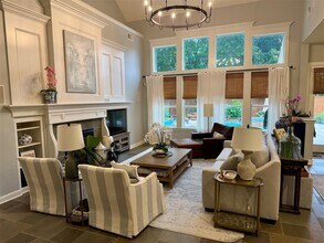 46 Beckonvale Ct in The Woodlands, TX - Foto de edificio - Building Photo