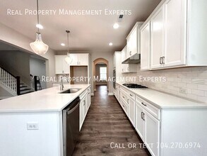 10025 Fox Trotter Ln in Midland, NC - Building Photo - Building Photo
