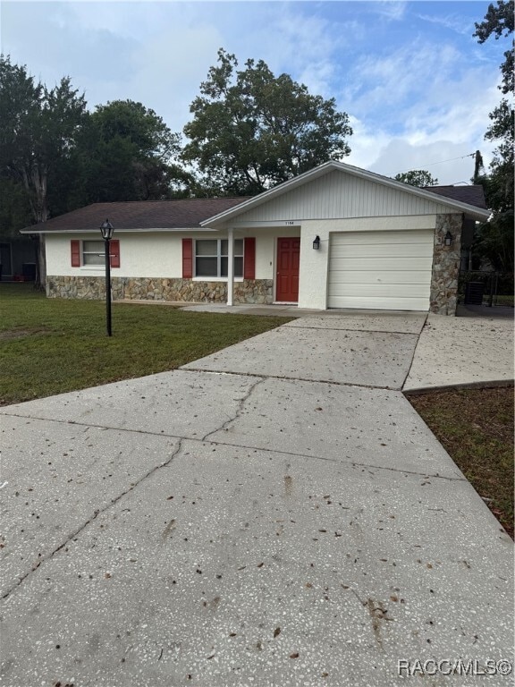 property at 3154 N Maidencane Dr