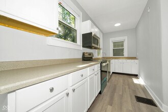 3343 Carrollton Ave in Indianapolis, IN - Building Photo - Building Photo