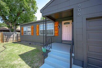 906 NW 46th St in Oklahoma City, OK - Building Photo - Building Photo