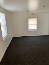 1208 59th St, Unit Upper in Kenosha, WI - Building Photo - Building Photo