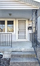 661 S Burgess Ave in Columbus, OH - Building Photo - Building Photo