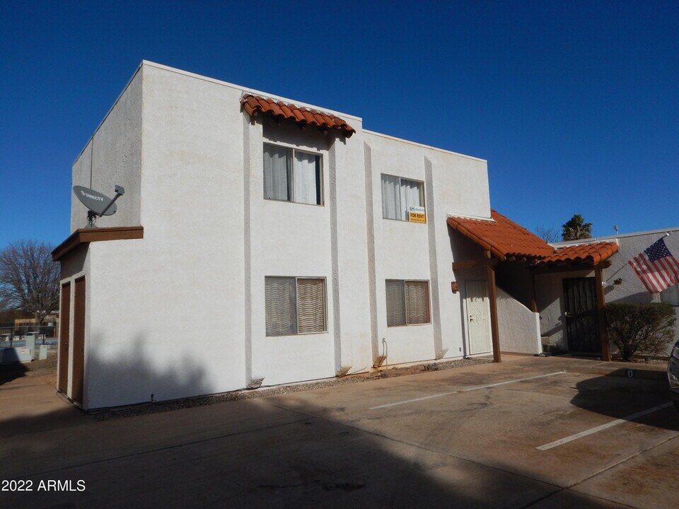 4305 Ave Palermo-Unit -D in Sierra Vista, AZ - Building Photo