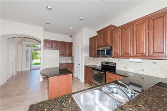 117 Colthorpe Ln in Hutto, TX - Building Photo - Building Photo