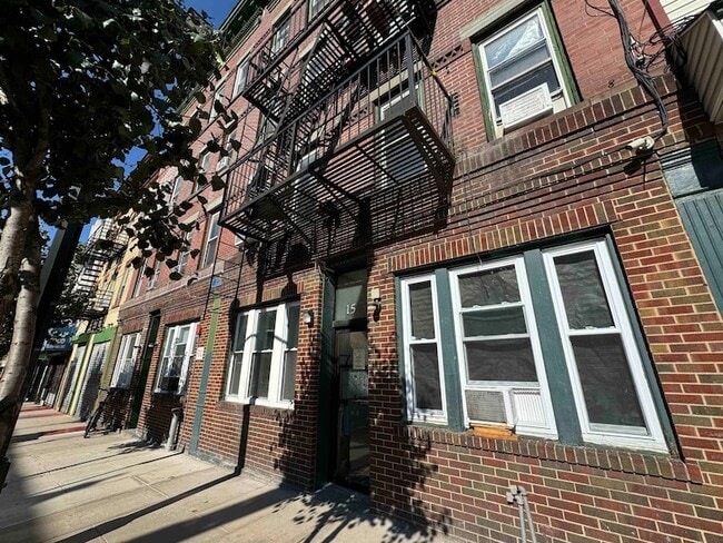 1513 Summit Ave in Union City, NJ - Building Photo - Building Photo