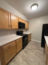 Shoreline Apartments in Erie, PA - Foto de edificio - Building Photo