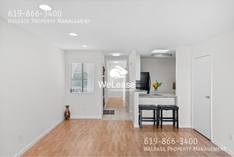 2905 Cowley Way in San Diego, CA - Building Photo - Building Photo