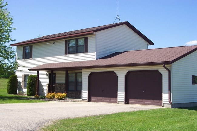 811 Farmer Ave, Unit 1/2