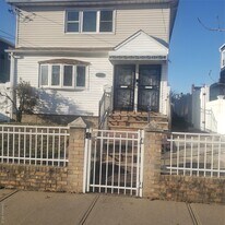 167-11 144th Dr in Queens, NY - Building Photo