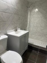 1275 W 31st St in Hialeah, FL - Building Photo - Building Photo