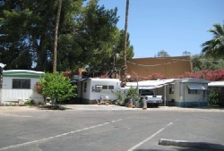 Rancho Mobile Home Park in Phoenix, AZ - Building Photo