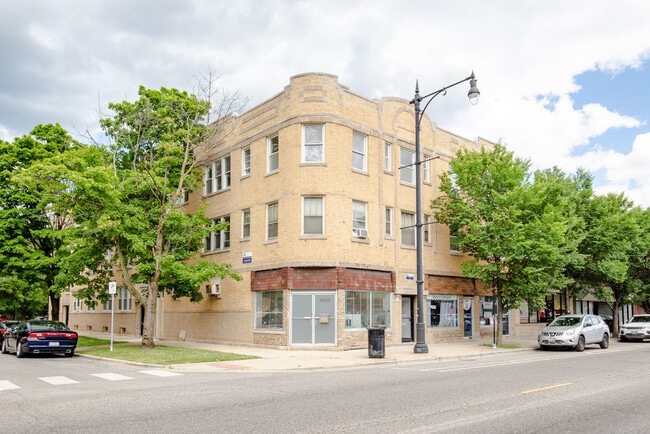 5139 W Windsor Ave