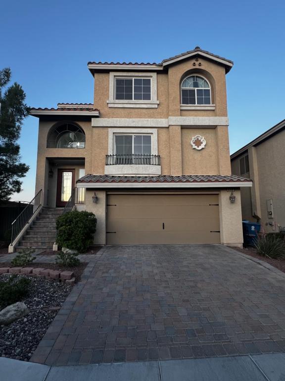 property at 8508 S Yellow Hawk Way