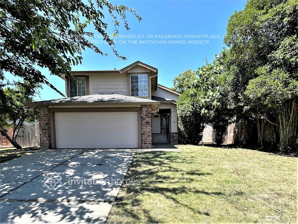 6 Vidmar Ct in Sacramento, CA - Foto de edificio