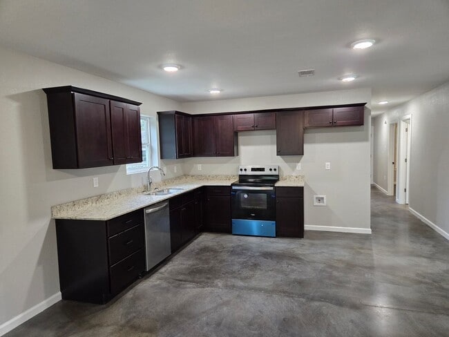 1519-1519 N 2nd St in Dardanelle, AR - Building Photo - Building Photo