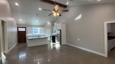 12542 Vinson Cir, Unit 12542 in Tyler, TX - Foto de edificio - Building Photo