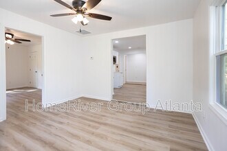 3363 Delmar Ln NW in Atlanta, GA - Building Photo - Building Photo