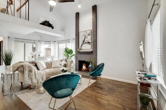 14151 Montfort Dr in Dallas, TX - Building Photo - Building Photo