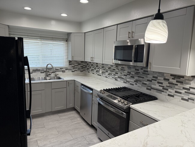 property at 1919 Sherry Ln