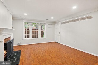 1956 N Cleveland St in Arlington, VA - Building Photo - Building Photo