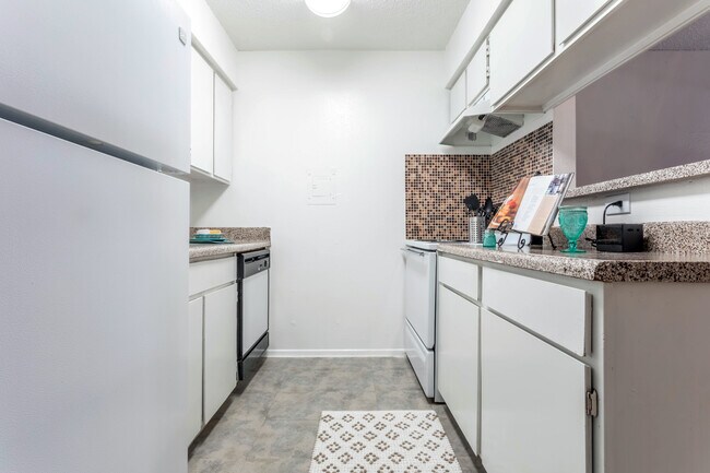 Madison at Bear Creek Apartments photo'