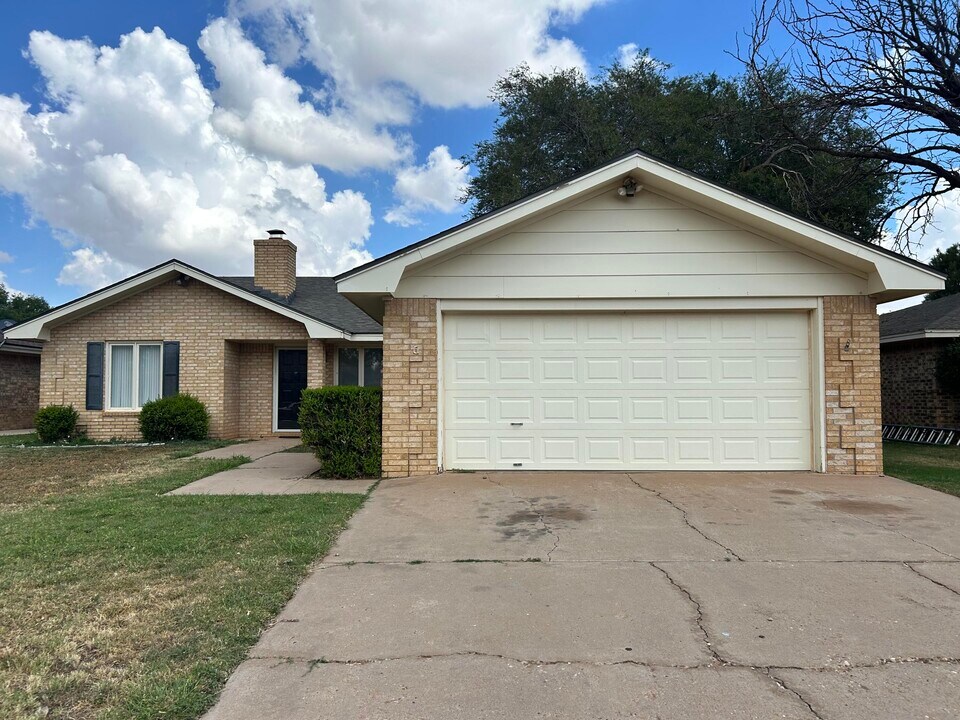 5714 88th St in Lubbock, TX - Building Photo
