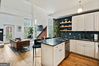 208 12th St NE in Atlanta, GA - Building Photo - Building Photo