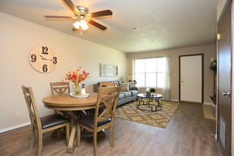 Bridgeport Apartments in Stillwater, OK - Foto de edificio - Interior Photo