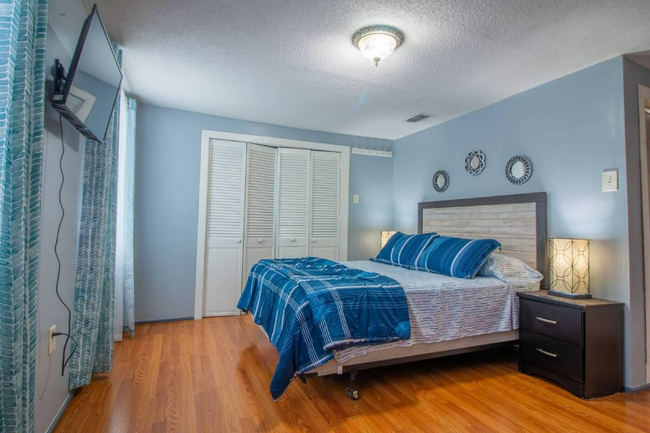 property at 1731 Grayson Dr
