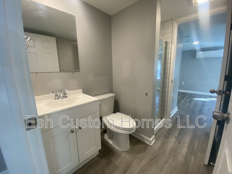 218 W King St in Lancaster, PA - Building Photo