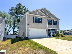 1313 Riverstone Dr in Greenville, NC - Building Photo - Building Photo