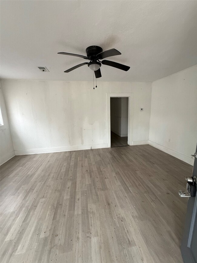 2830 Lombardy Dr in Port Arthur, TX - Building Photo - Building Photo