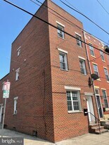 1529 S 5th St in Philadelphia, PA - Building Photo