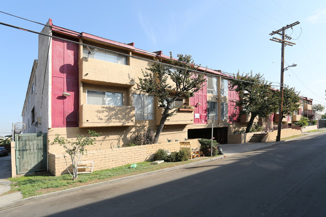 Dufresne apartments in Los Angeles, CA - Building Photo - Building Photo