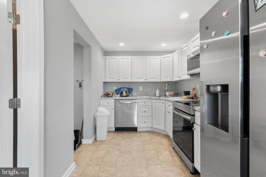 952 Ralph Ave in Langhorne, PA - Building Photo