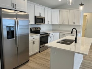 825 5th St SE in Mayville, ND - Building Photo - Building Photo