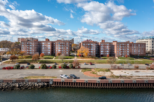 Harbor Terrace Apartments