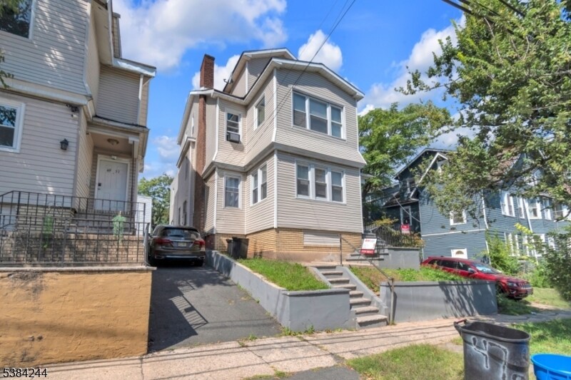 47 Parkview Terrace in Newark, NJ - Building Photo