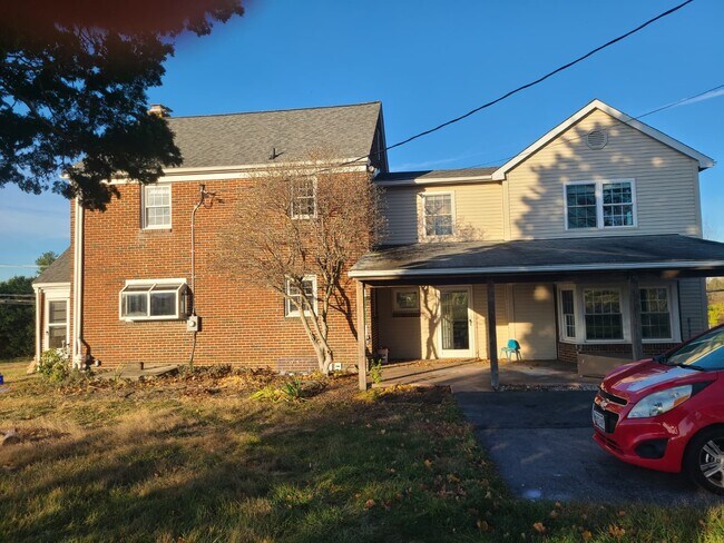 22101 Ridge Rd in Germantown, MD - Building Photo - Building Photo